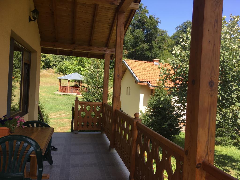 Бунгала Дара Kalofer Extérieur photo